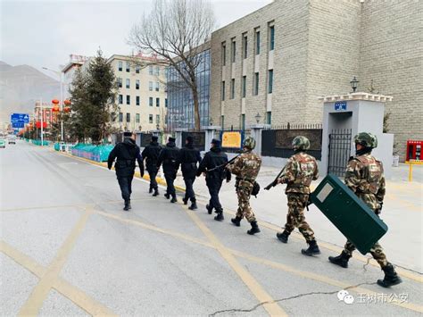 一线警务丨防暴大队：开展武装巡逻 确保“两会”期间社会治安稳定澎湃号·政务澎湃新闻 The Paper