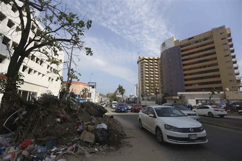 Reabren Supermercados Restaurantes Y Hoteles De La Zona Dorada En La