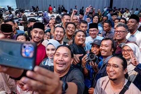 Anwar Ibrahim On Twitter Alhamdulillah Dapat Berbuka Puasa Bersama