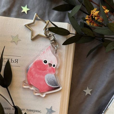 Брелок "Попугайчик розовый" - купить с доставкой по выгодным ценам в ...