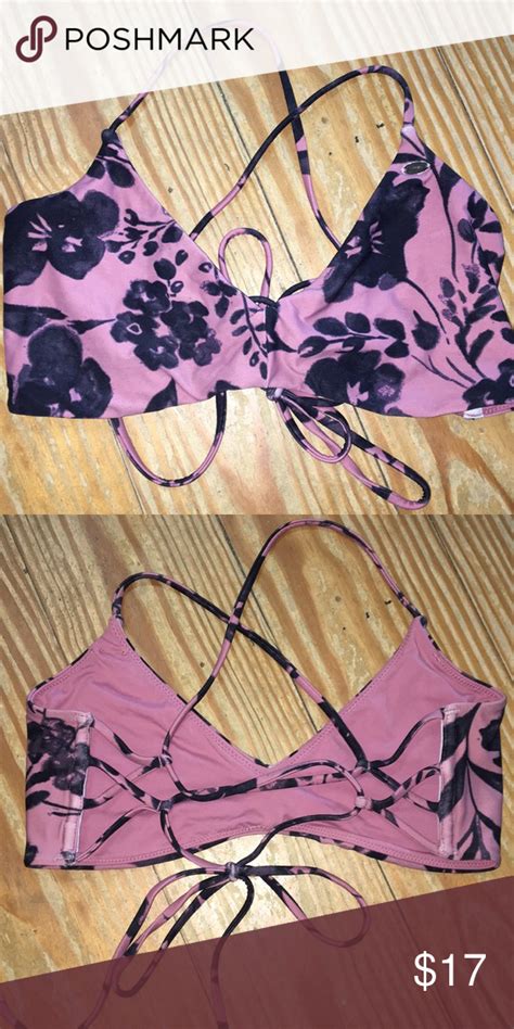 ONEILL MAUVE FLORAL BIKINI TOP Floral Bikini Top Bikini Tops Bikinis