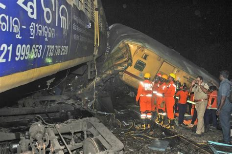 又傳對撞意外！印度火車「電線斷」暫停遭另一車撞上 釀10死27傷 國際要聞 全球 Nownews今日新聞