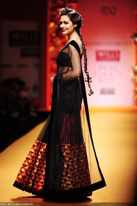 Esha Gupta Walks The Ramp For Designer Manish Malhotra On Day Of The