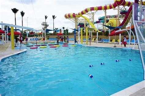 Thrill Waterpark at Perfect Day at CocoCay Review | EatSleepCruise.com