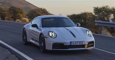 Updated Porsche 911 Carrera T Revealed Only Available With 6 Speed Manual