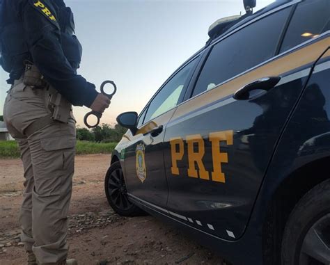 Após desobedecer ordem de parada e fugir motoqueiro é detido pela PRF