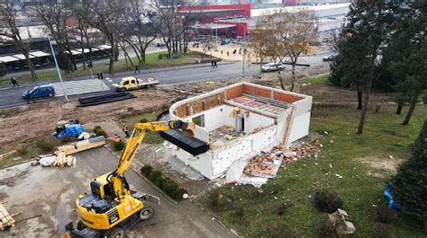 Počelo uklanjanje Krajiške kuće u Banjaluci Glas Banja Luke