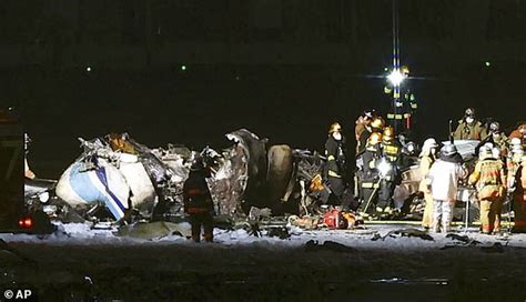 Japan Plane Fire Recap Hero Japan Airlines Cabin Crew Lauded For Incredible Job After