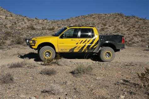 01-05 Ford Explorer Sport Trac Off-Road Fiberglass – McNeil Racing Inc