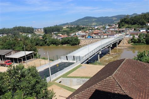 Nova ponte de acesso ao centro de São Ludgero inaugura nesta segunda