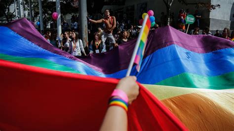 Η αστυνομία απαγόρευσε το Europride στο Βελιγράδι ΤΑ ΝΕΑ