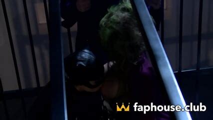 Pornstar Catwoman Welcomes Joker S Hardcore Screwing After Breaking Him Out Of Prison Dylan