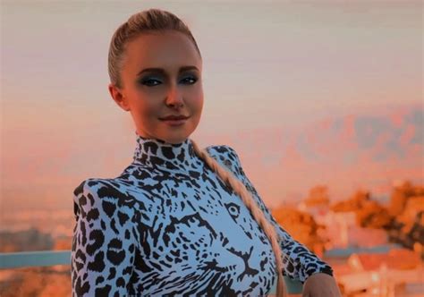 Hayden Panettiere Opens Up About Her Alcohol Addiction And How It