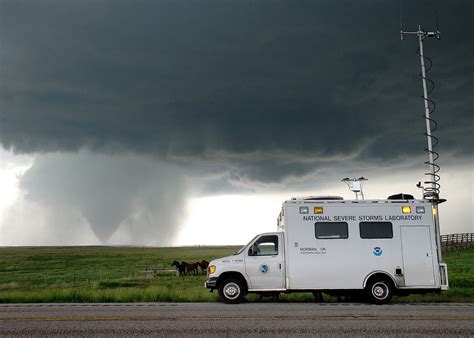 Noaa Vortex2 Tornado Chase Vehicle In Goshen County Wyomi Flickr