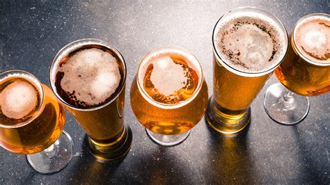 The Best Light Beers To Drink In 2023