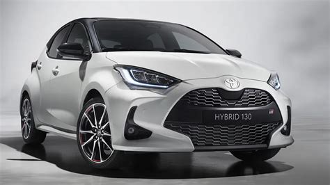 Desvelado el nuevo Toyota Yaris el utilitario híbrido japonés es ahora