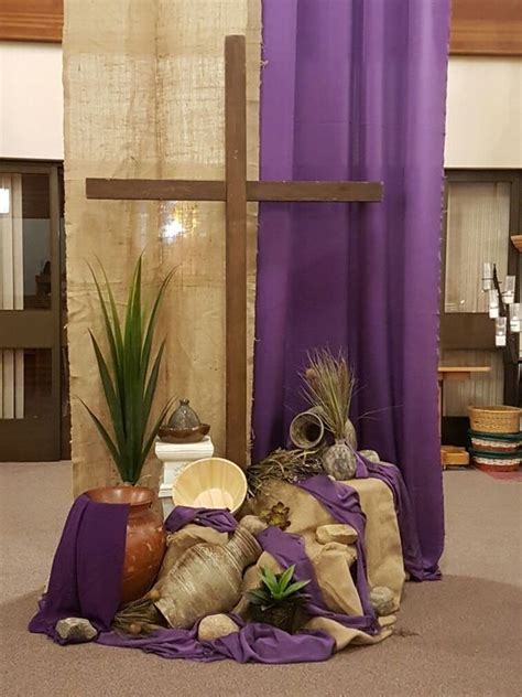 4 Modelos de Decoración de Semana Santa para Iglesia