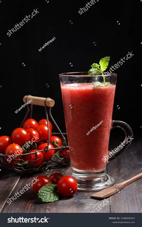 222 Jus tomatoe Images, Stock Photos & Vectors | Shutterstock