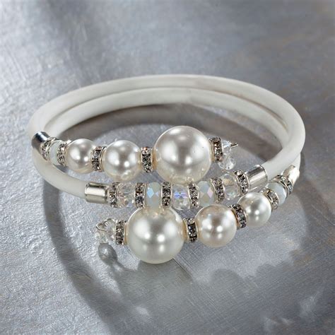 Murano Glass White Pearl Memory Wire Bracelet Uno Alla Volta