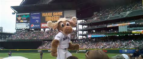 Seattle Mariners Mascot - Mariner Moose - SportMascots.com