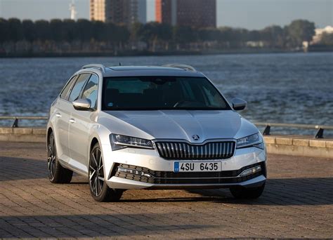 Skoda Superb Combi Iv Fabricante Skoda Planetcarsz