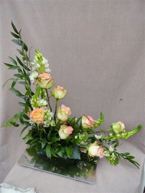 Ikebana Fresh Flowers Arrangements Nel Composizioni Floreali