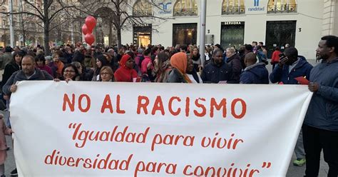 El Blog De C Ritas Zaragoza Manifestaci N Del D A Contra El Racismo