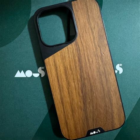 Mous Iphone Pro Walnut Mobile Phones Gadgets Mobile Gadget