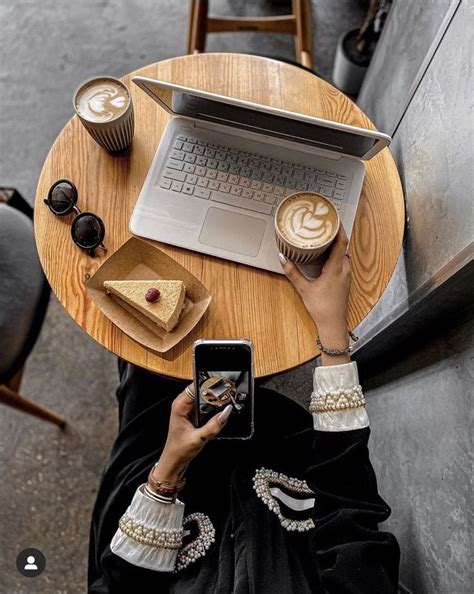 Pin by Évelin Stachovski on Fotos go | Coffee shop branding, Coffee ...