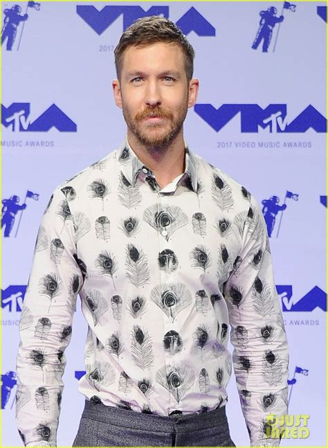 Calvin Harris Shows Off His Growing Beard At Mtv Vmas 2017 Photo