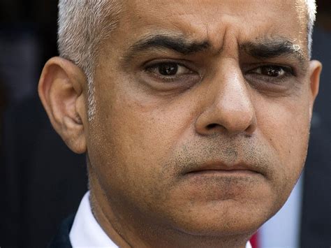 Sadiq Khan Criticises Youtube For Failing To Remove Horrific Knife