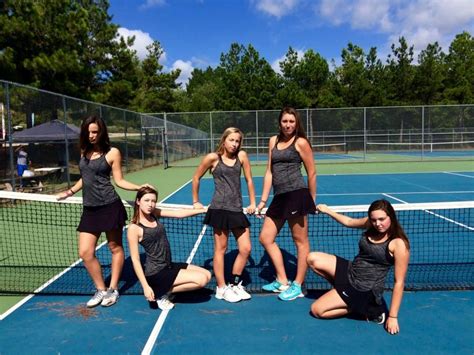 Tennis team unites for one common goal – The Howler