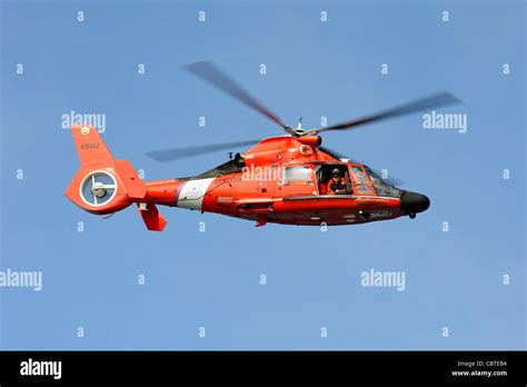 Hh 65 helicopter dolphin uscg rotor hi-res stock photography and images ...