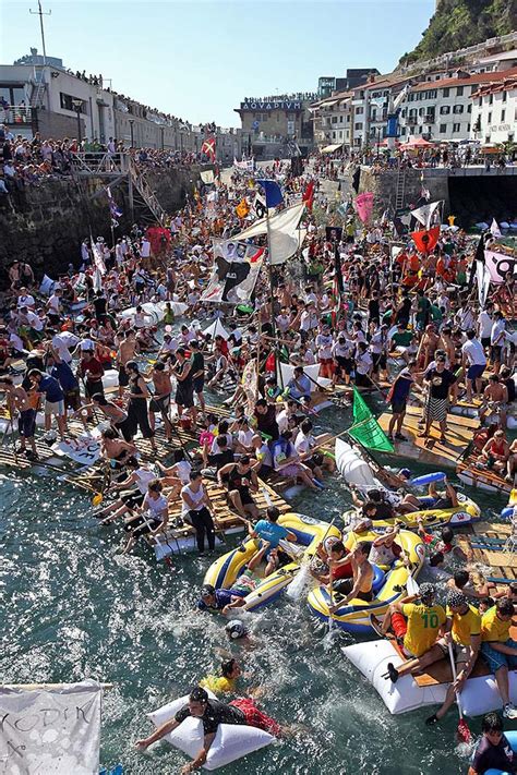 San Sebastian Fotos Abordaje Pirata De La Semana Grande Donostia