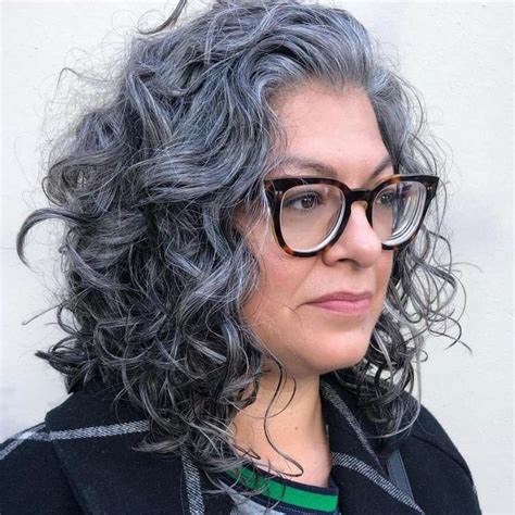 Salt And Pepper Hair Color Make Your Gray Hair Look Super Trendy