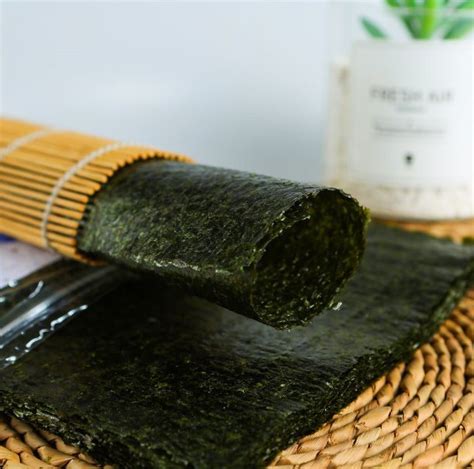 China Top Quality Roasted Seaweed Sushi Nori Laver Algae Nori China