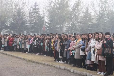 嫁人就嫁空降兵！200多名女嘉賓赴軍營相親爭當軍嫂 每日頭條