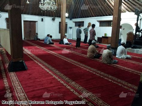 Masjid Agung Mataram Kotagede Yogyakarta 4 Karpet Masjid Harga