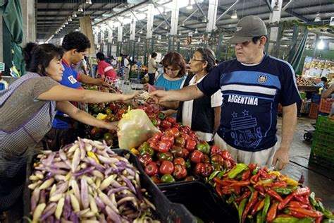 Bcr Afirma Que Decrece El Precio De Los Alimentos En El Mundo