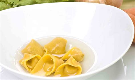 Ricetta Di Natale Cappelletti In Brodo Chef Antonello Colonna Chef E