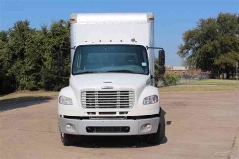 Freightliner M2 30 Foot Box With 4400lb Lift Gate 2012 Van Box Trucks