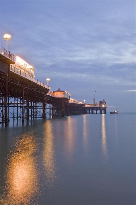 Brighton England Pier with beautiful sunset in Winter with light ...