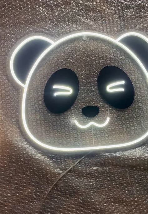 Panda Aesthetic Wallpapers · 160 Backgrounds 🐼
