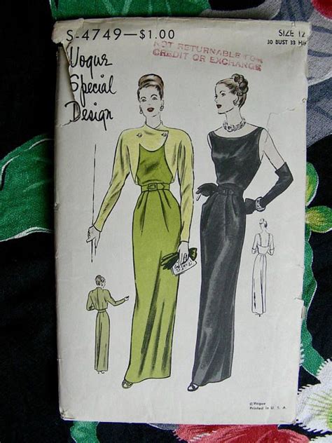 Uncut Vintage Vogue Special Design Pattern S 4749 Etsy Vintage Vogue Pattern Design Vogue