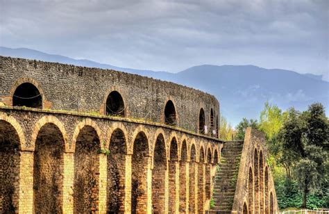 World’s Oldest Surviving Amphitheater Preserved at Pompeii | Ancient ...