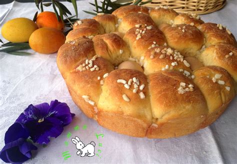 Pane Di Pasqua Con Le Uova