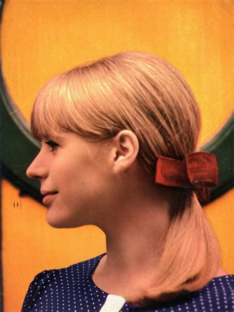 40 Beautiful Color Photos of Marianne Faithfull in the 1960s ~ vintage ...