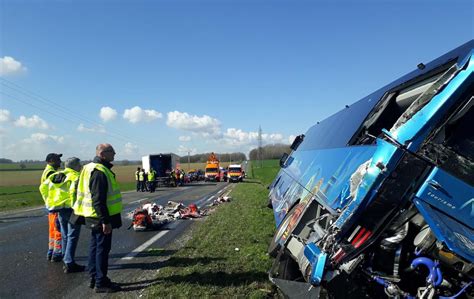 Seine et Marne une dizaine de lycéens blessés dans laccident dun