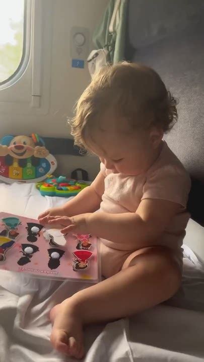 Папина булочка ️ #funny #cutebaby #shorts #youtubeshorts - YouTube