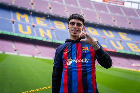 Luar La L Visita L Spotify Camp Nou